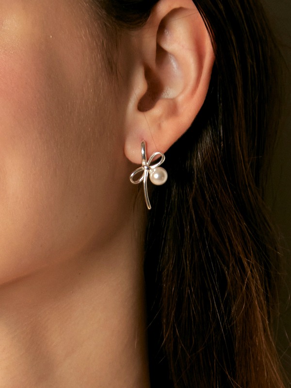 Point ribbon earring