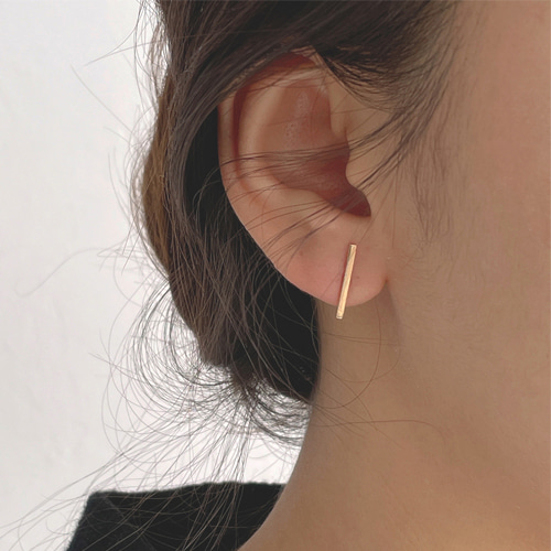 14k stick earring