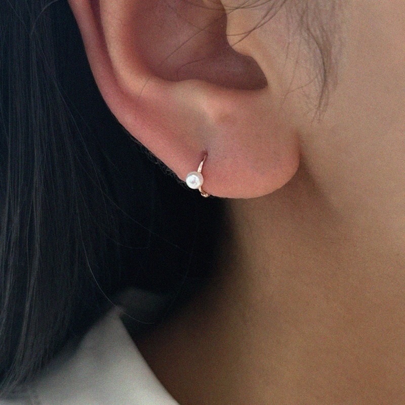 14k mini haze earring