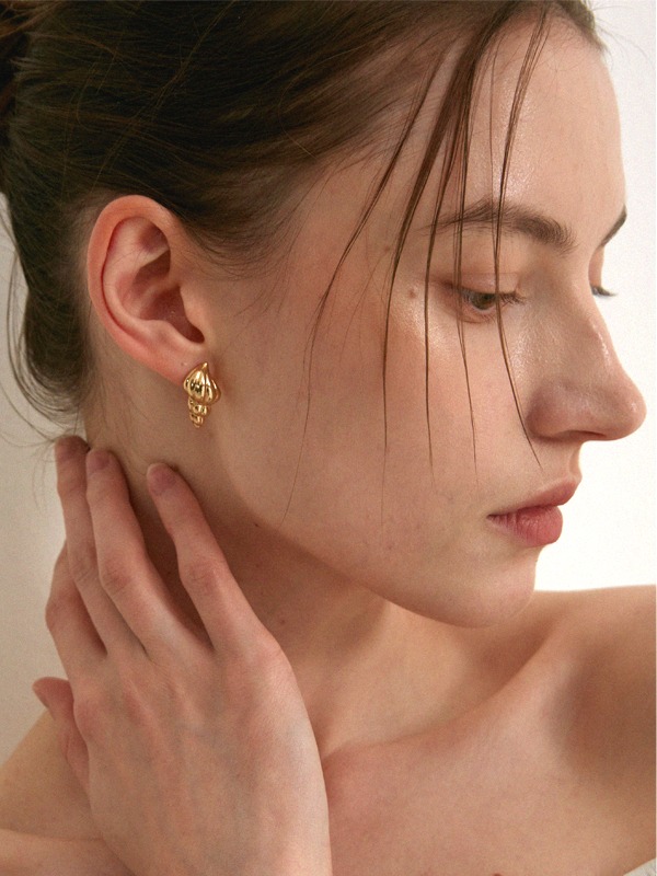 Conch earring